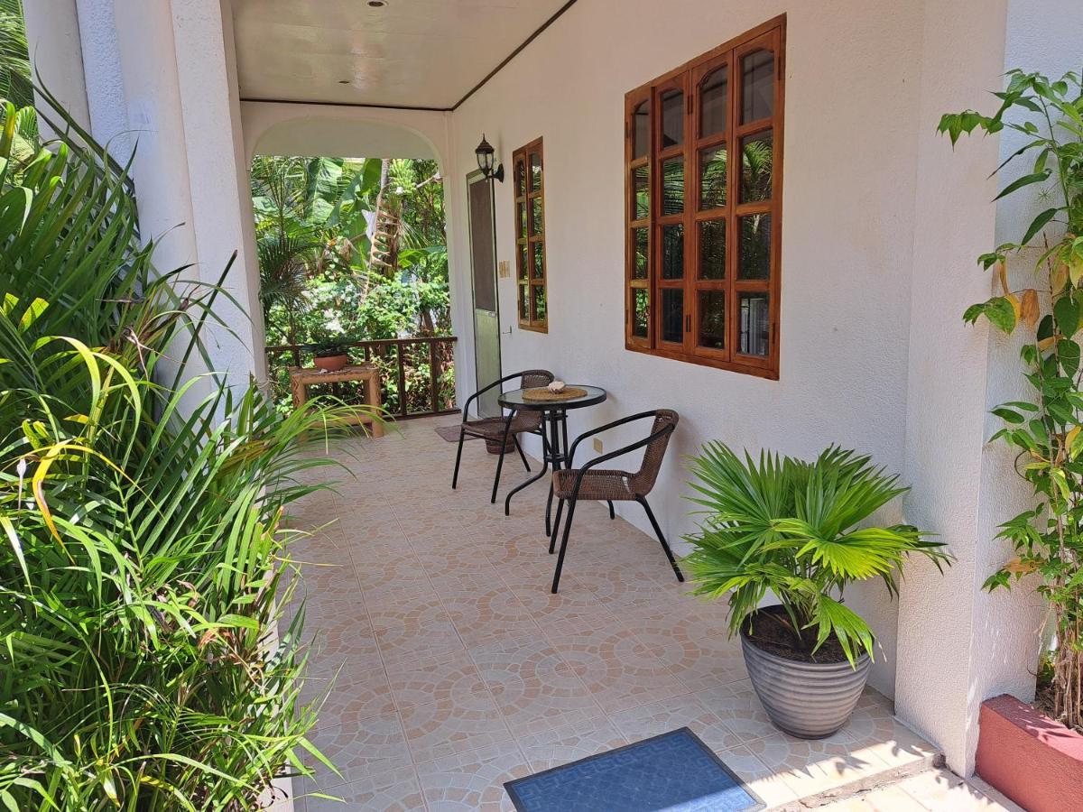 Palmera Palma Private 1-Br Bungalow In Moalboal Extérieur photo