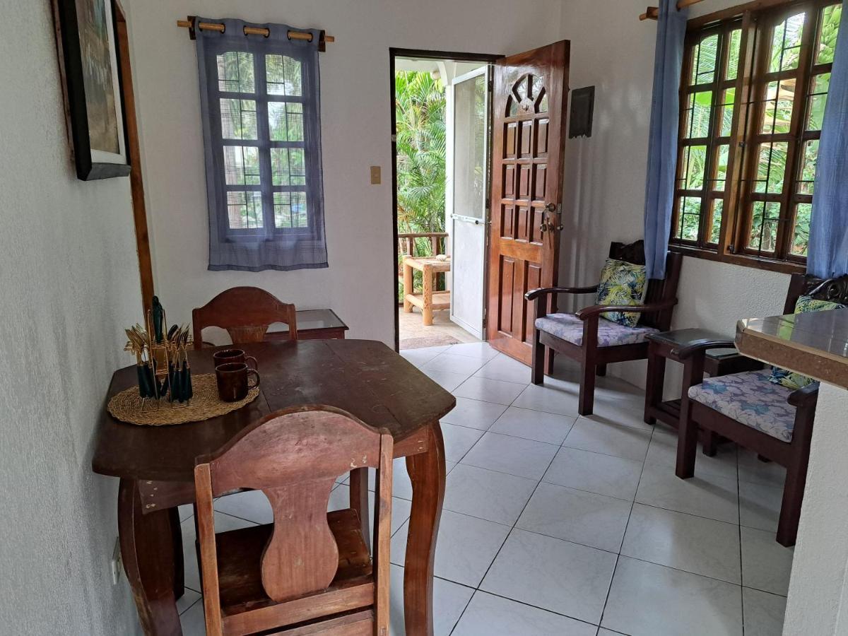 Palmera Palma Private 1-Br Bungalow In Moalboal Extérieur photo