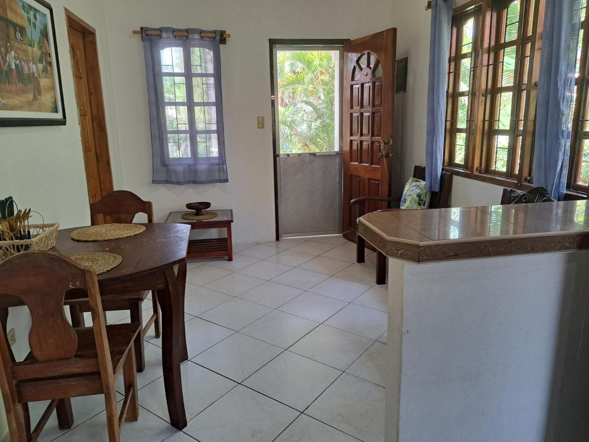 Palmera Palma Private 1-Br Bungalow In Moalboal Extérieur photo
