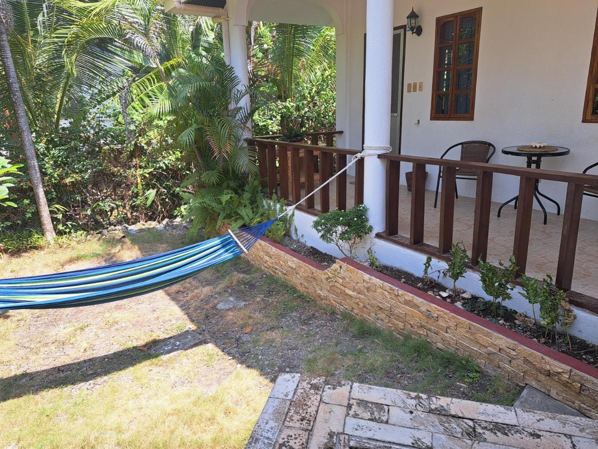 Palmera Palma Private 1-Br Bungalow In Moalboal Extérieur photo
